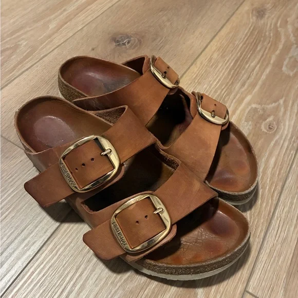 Birkenstock Tan Leather Sandals with Gold Buckles - Picture 3 of 10